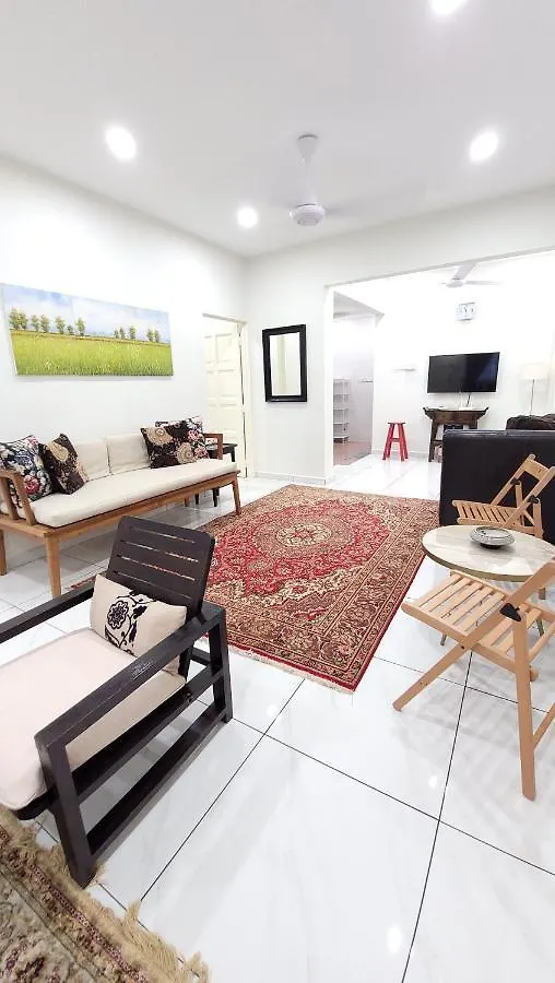 The Penggawa Homestay - 3 Comfortable Bedrooms Johor Bahru Holiday home