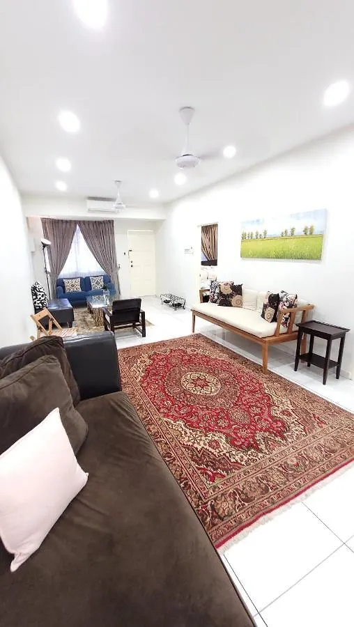 The Penggawa Homestay - 3 Comfortable Bedrooms Johor Bahru 0*,  Malaysia